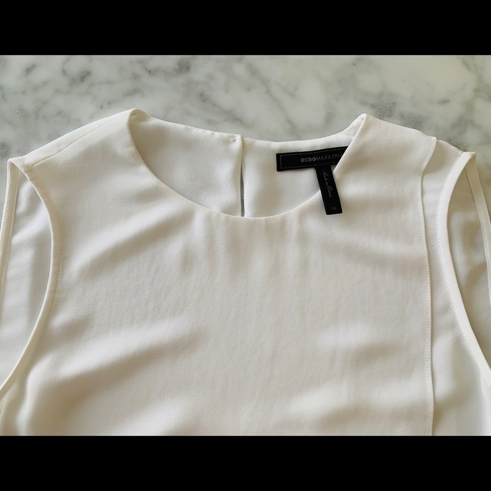 BCBG TOP - Picture 3 of 3